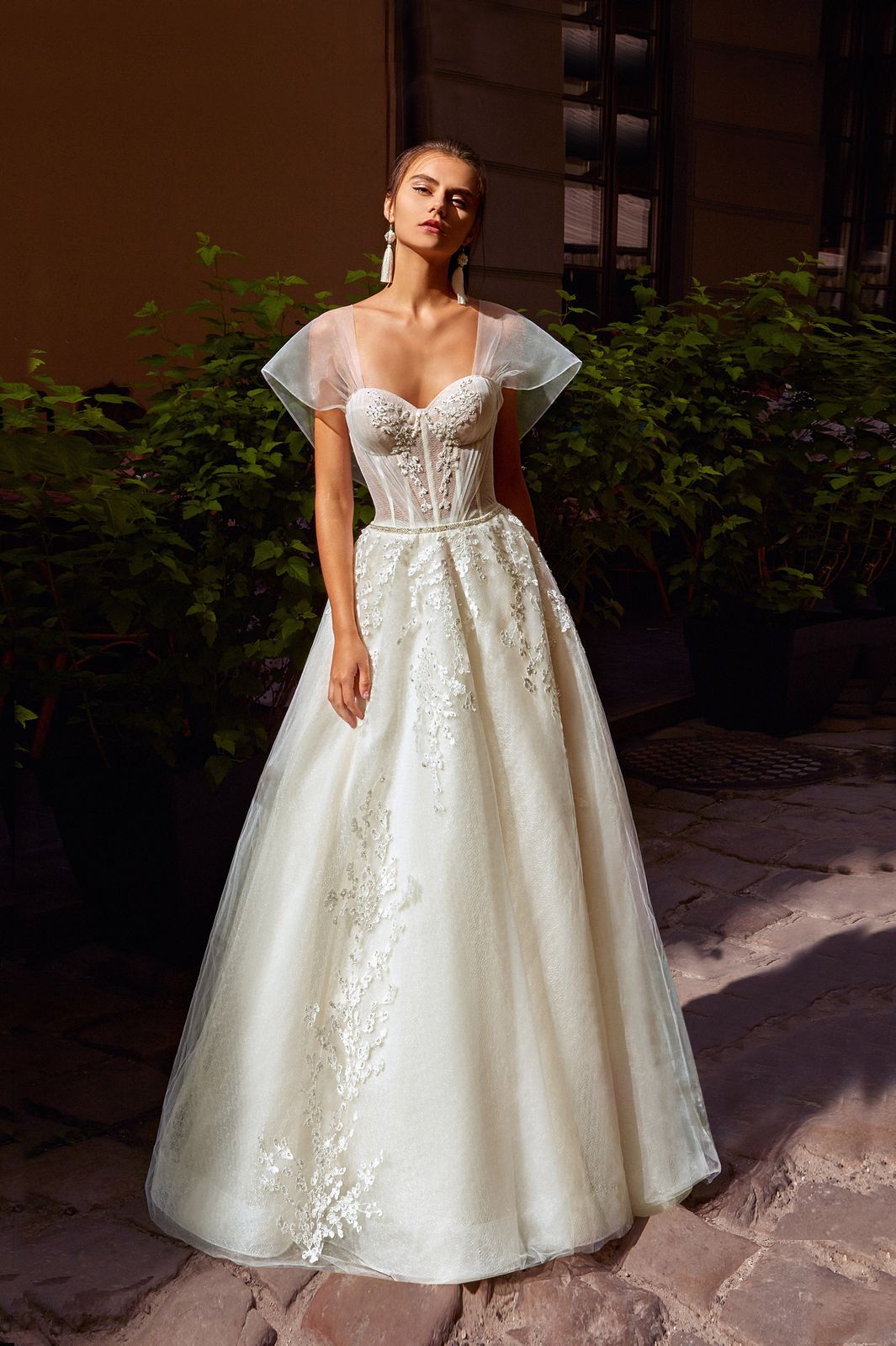 vente location mariage draguignan soiree robe mariee cocktail ceremonie courte longue accessoires fete anniversaire noel bal bapteme communion defile retouche couture dress chic festival valentin mode modele style demoiselle honneur concours beaute fashion mannequin bijou fete meres super look invite draguignan vidauban frejus saint raphael sainte maxime cannes nice mougins grasse mandelieu lorgues les arcs puget muy aups flayosc salernes saint tropez toulon aygulf le luc fayence brignoles roquebrune sur argens